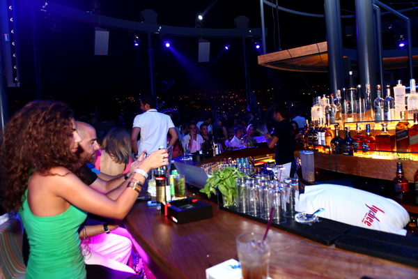 Opening of  Lychee